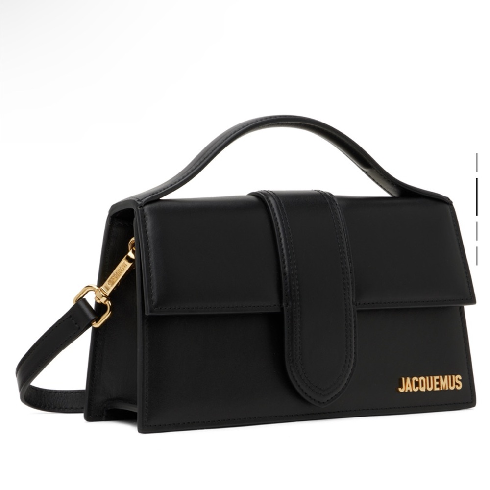 JACQUEMUS LES CLASSIQUES
Handbag with adjustable crossbody UNWORN!